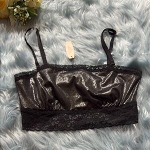 NWT Victoria’s Secret Black Metallic Lace Trim Adjustable Straps Bralette Sz M